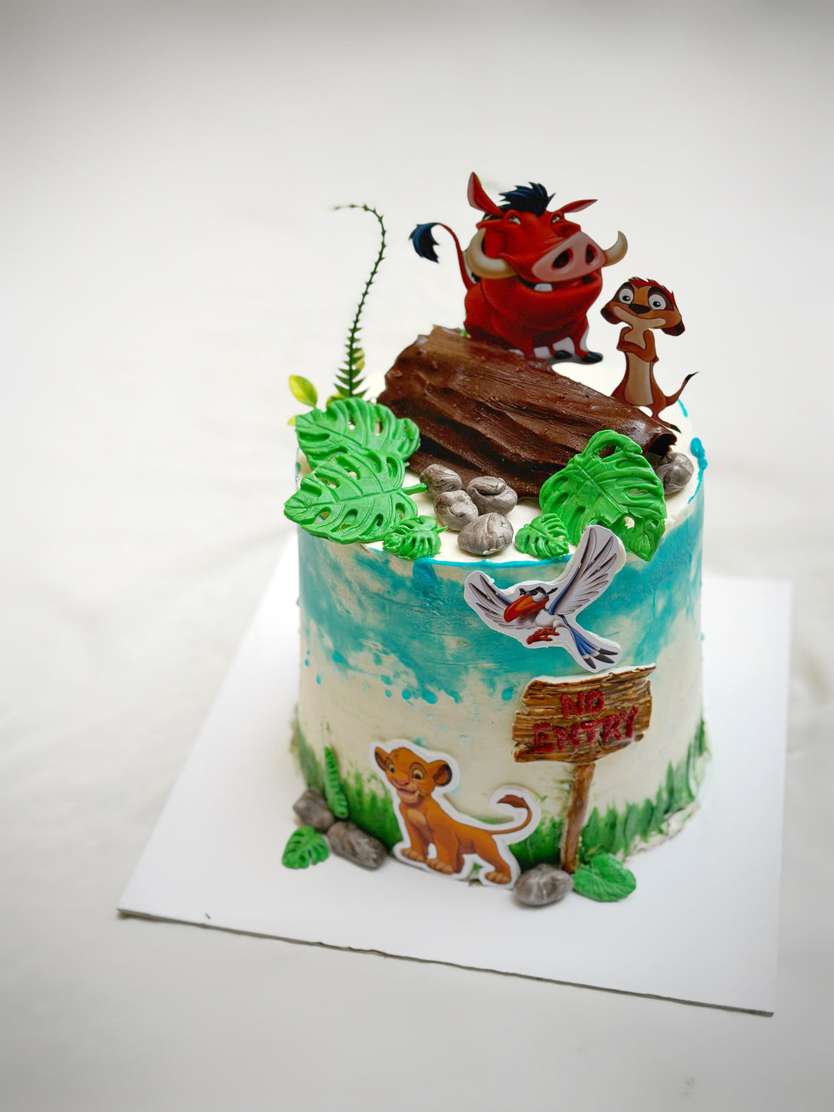 lion king cake from Saaaaiscakes Karachi