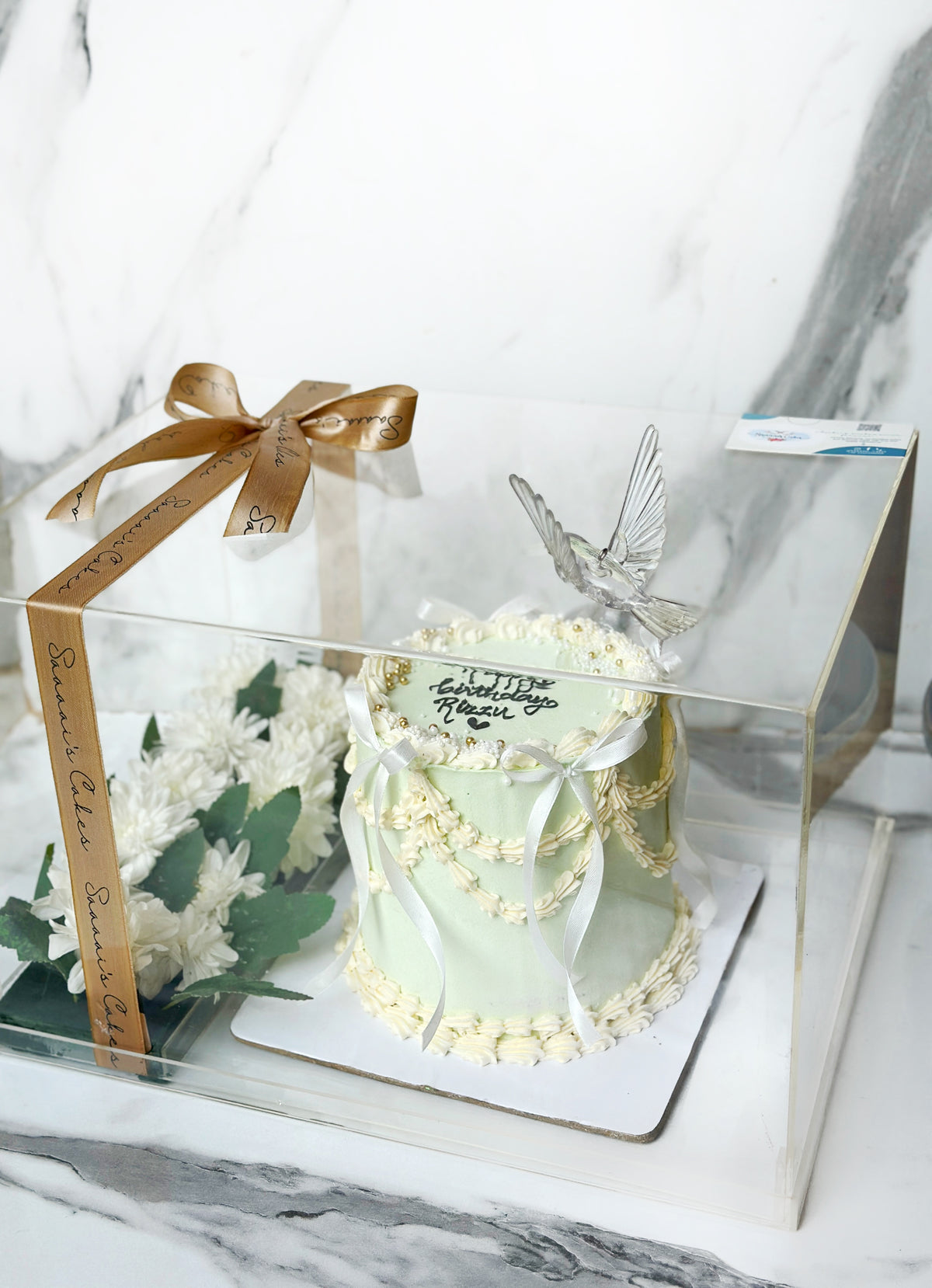 Statements cake from Saaaaiscakes Karachi