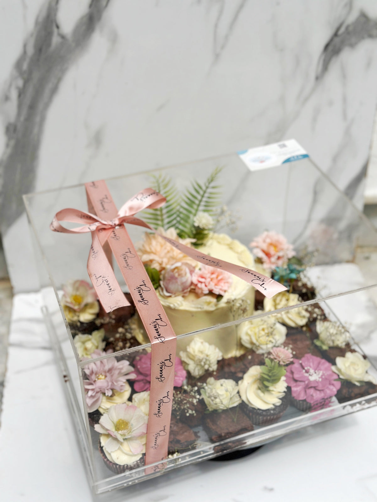 Love & Layers cake from Saaaaiscakes Karachi